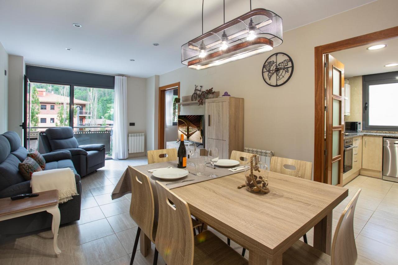 El Catllar Apartment รีโปลล์ ภายนอก รูปภาพ