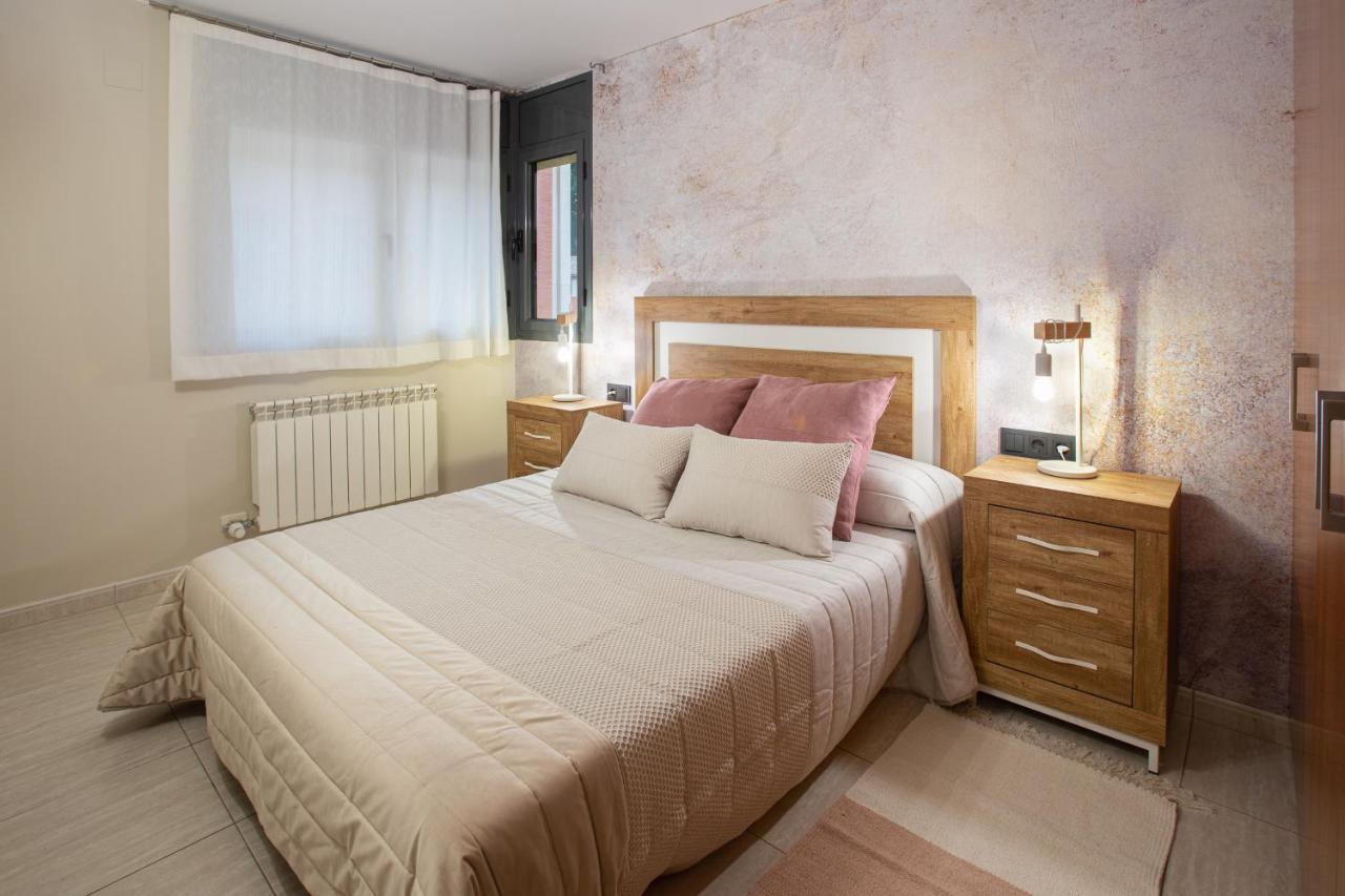 El Catllar Apartment รีโปลล์ ภายนอก รูปภาพ