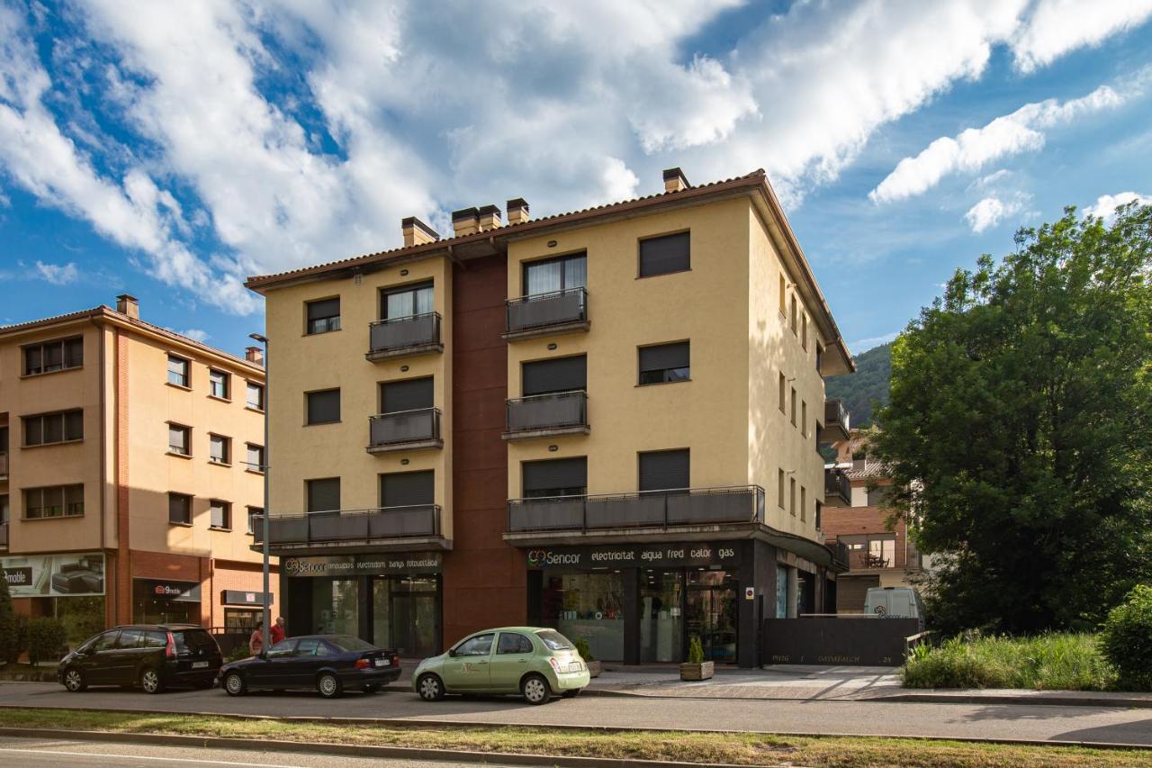 El Catllar Apartment รีโปลล์ ภายนอก รูปภาพ